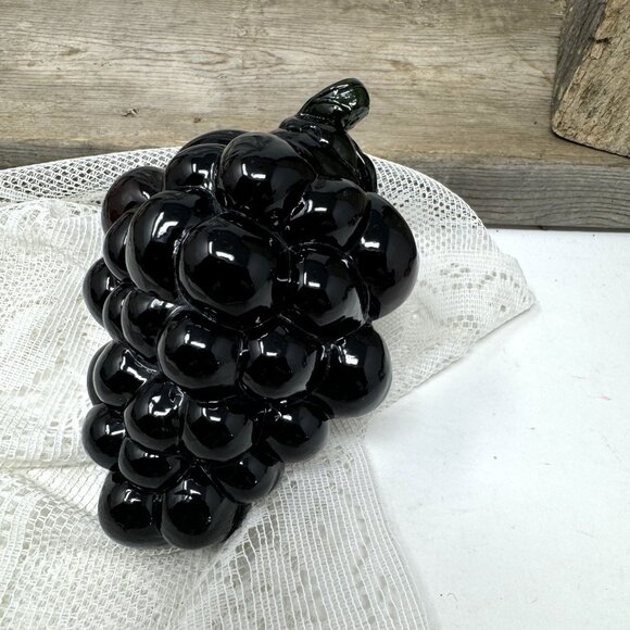 Vintage Black Glass Grape Cluster Figurine - Picture 7 of 7